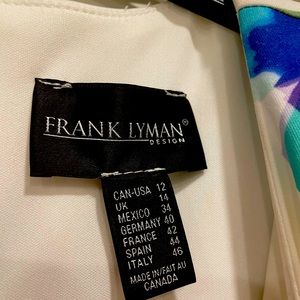 Colourful dress.  Nice fit